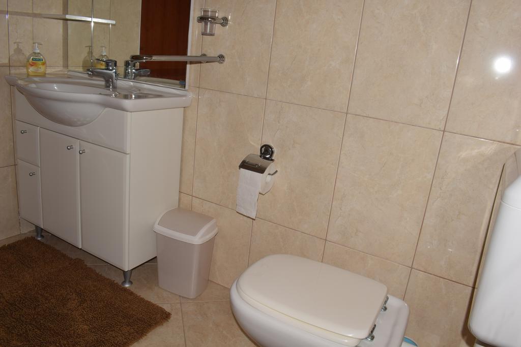 Apartments Blue Dream Malinska Ngoại thất bức ảnh
